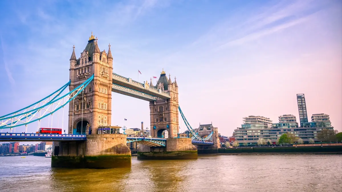 Londra'ya gitmeden önce bilmeniz gerekenler... İşte şehrin en popüler durakları!