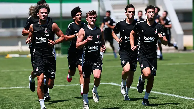 Beşiktaş günü çift antrenmanla tamamladı