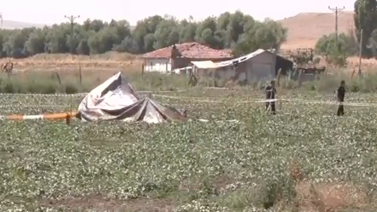 Ankara'da TUSAŞ'a ait eğitim helikopteri tarlaya düştü! Acı haber geldi, Emekli Albay hayatını kaybetti