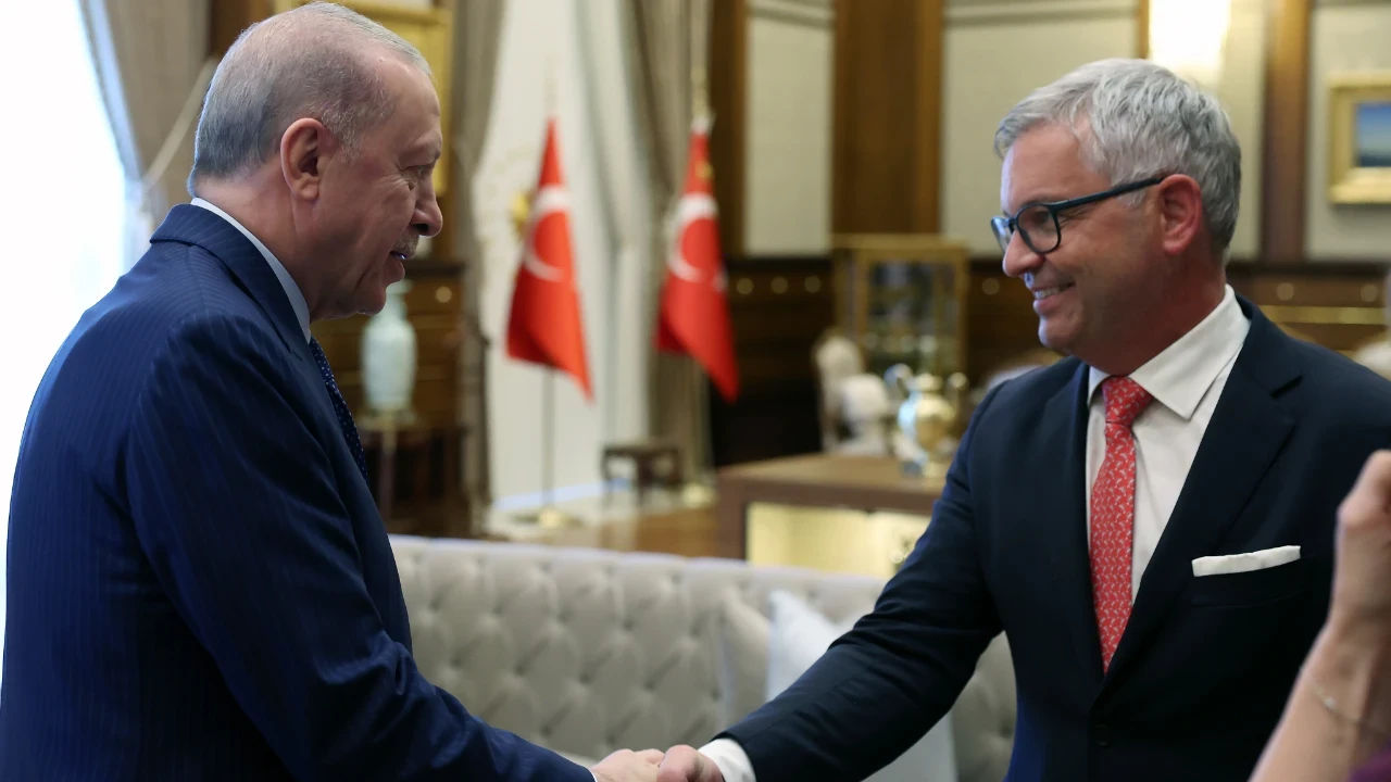 Külliye'de Diploması Trafiği