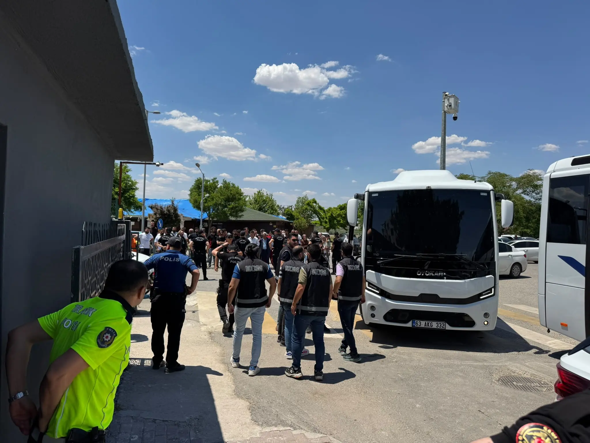 4 ilde organize suç örgütlerine darbe: Çok sayıda gözaltı