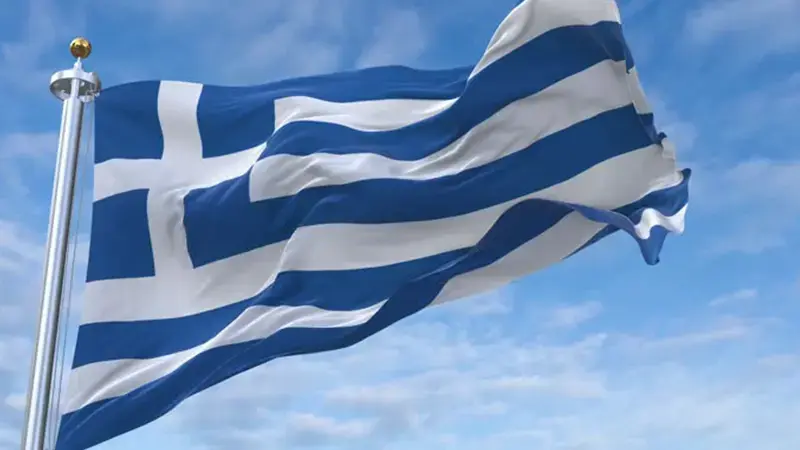 Girit Adası'nda orman yangını çıktı