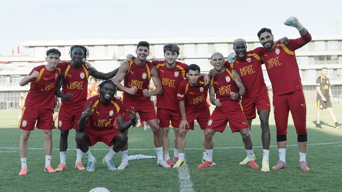 ÜMRANİYESPOR GALATASARAY CANLI | Galatasaray, Ümraniyespor karşısında! Okan Buruk'un 11'i açıklandı…