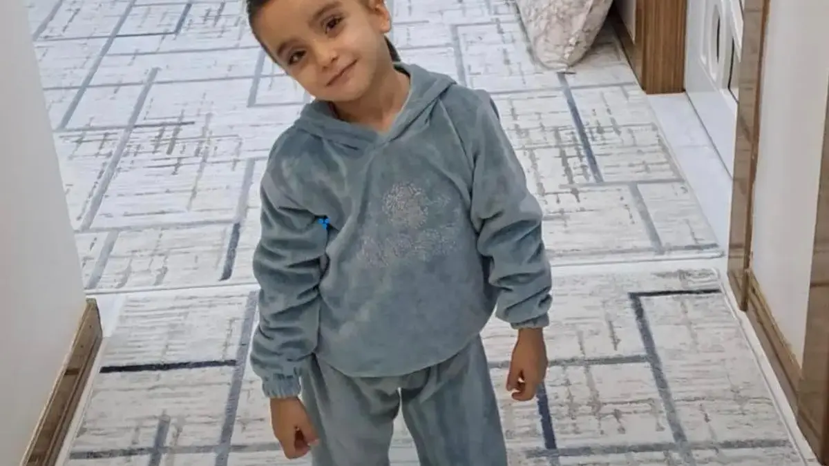 Kayıp olarak aranıyordu: 5 yaşındaki Menesa evinin havuzunda ölü bulundu!