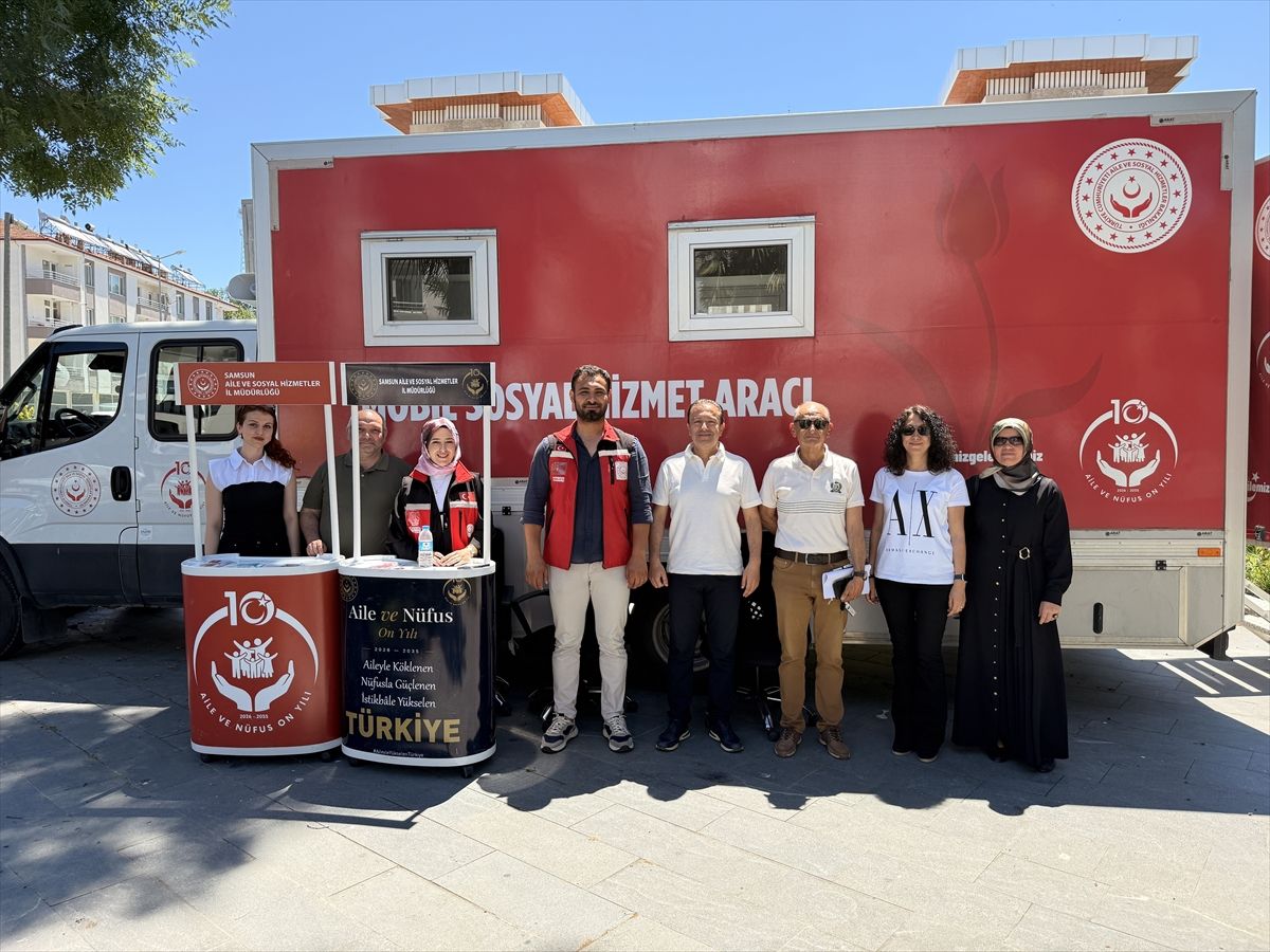 Mobil sosyal hizmet aracı Alaçam'da hizmet verdi