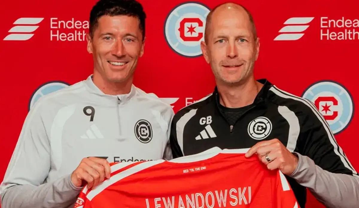 Robert Lewandowski imzayı attı: İşte yeni takımı
