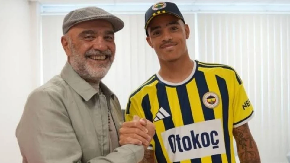 Cihan Kamer'den yeni transfer müjdesi: Fenerbahçe imza töreninde müjdeyi verdi