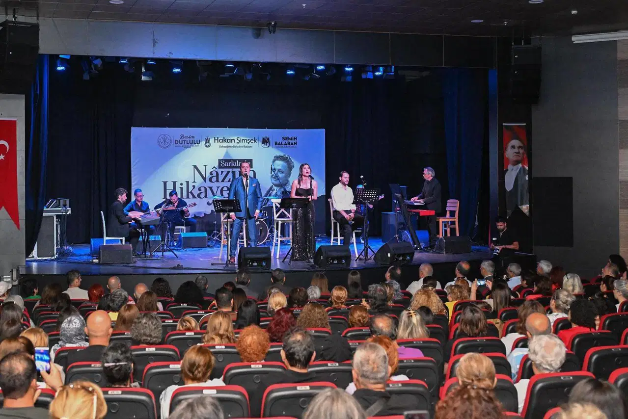 Manisa’da Nâzım Hikmet şiirler ve şarkılarla anıldı