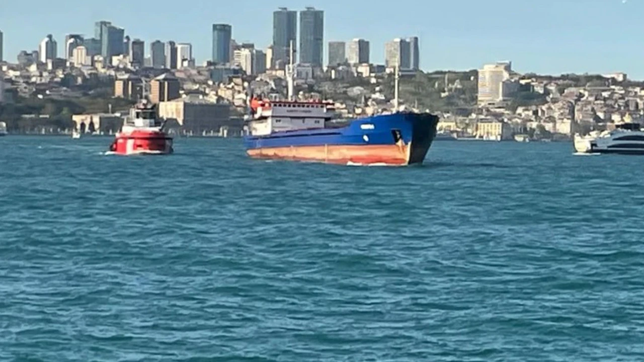 İstanbul Boğazı çift yönlü gemi trafiği yeniden açıldı
