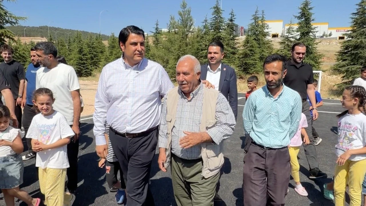 Şehitkamil’in yeşil alanı 200 bin metrekareye ulaşıyor! 14 park yenilendi, 6 parkın yapımı sürüyor