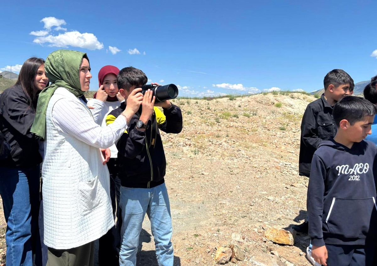 Öğrencilere kuş gözlemciliği ve doğa koruma bilinçlendirmesi
