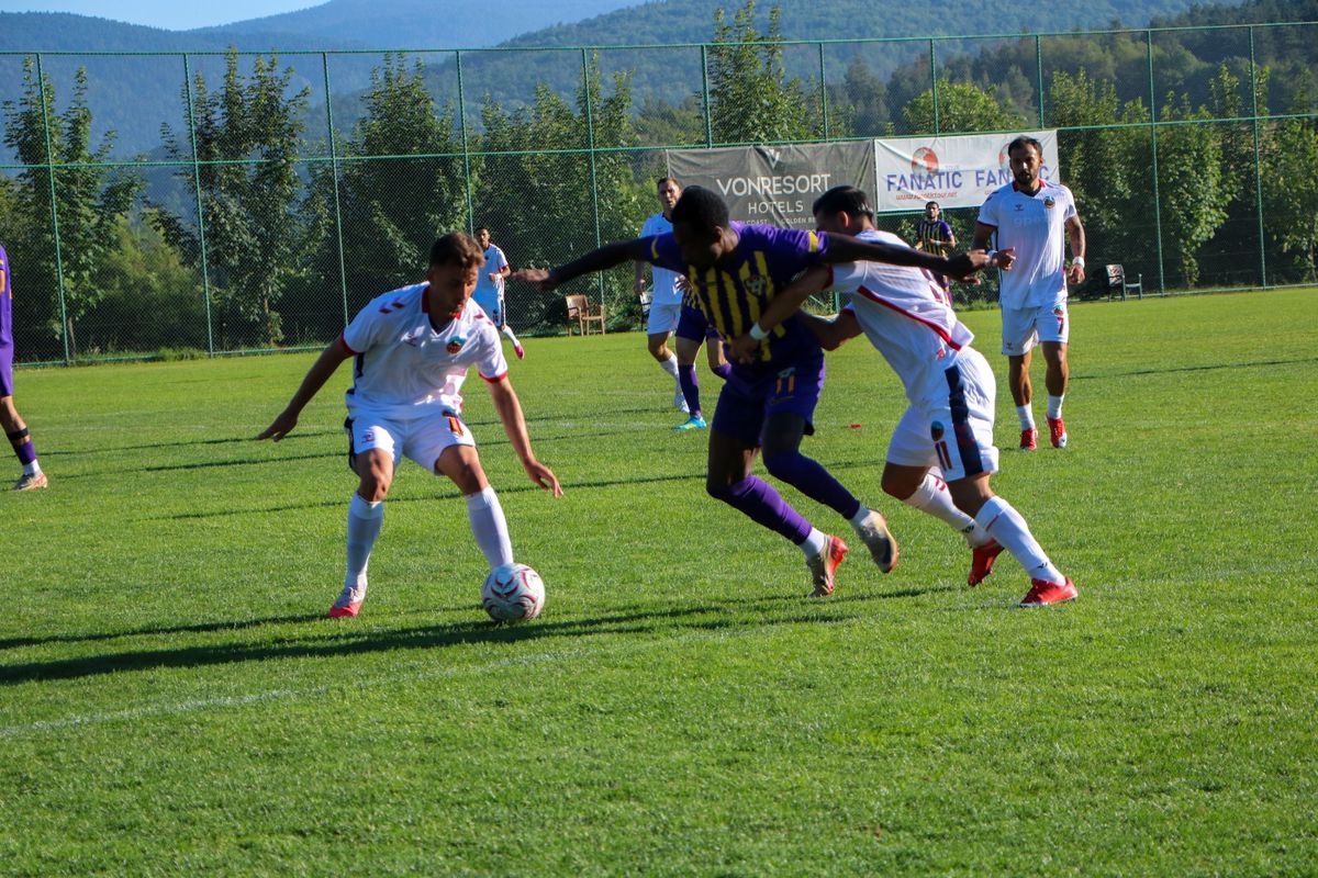 Eyüpspor, hazırlık maçında Mardin 1969'u 1-0 yendi
