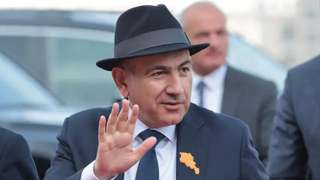 Ermenistan seçimleri: Üçüncü kez başbakanlık için yarışan Nikol Paşinyan kimdir?