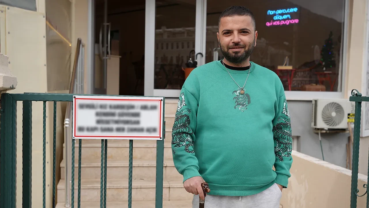 Denizlili esnafın kapısına astığı yazı gündem oldu! Kadın cinayetleri için ilginç farkındalık yöntemi