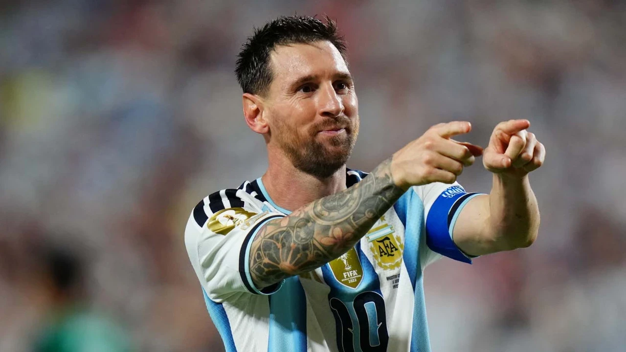 Arjantin, Cezayir'e şans tanımadı! Messi şov yaptı, Dünya Kupası tarihine geçti