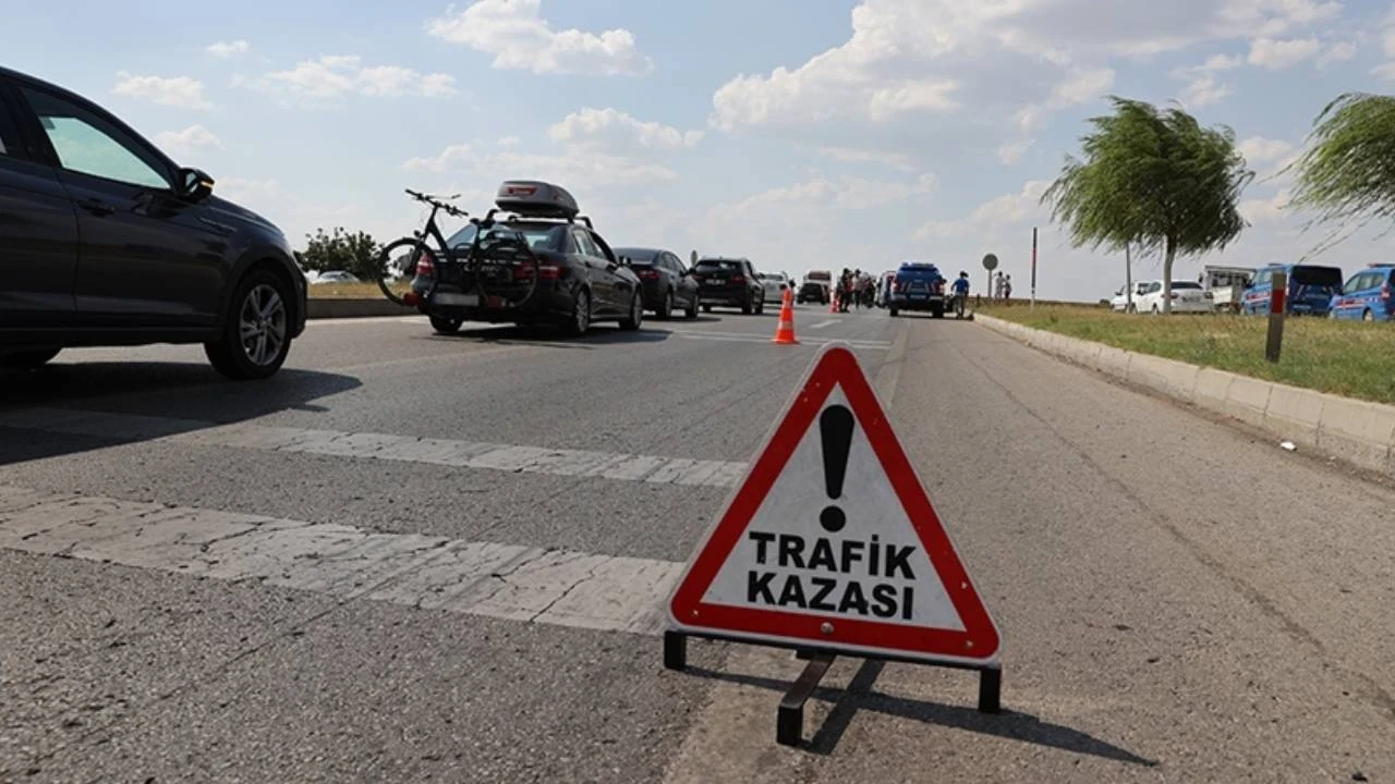 Kayseri'de feci trafik kazası: 1 kişi öldü, 5 kişi yaralandı