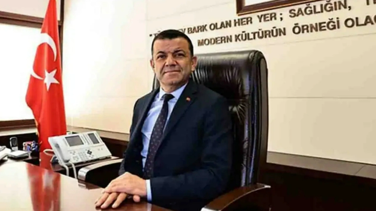 Denizli'de büyükşehir ve ilçe belediye başkanları CHP'den istifa etti