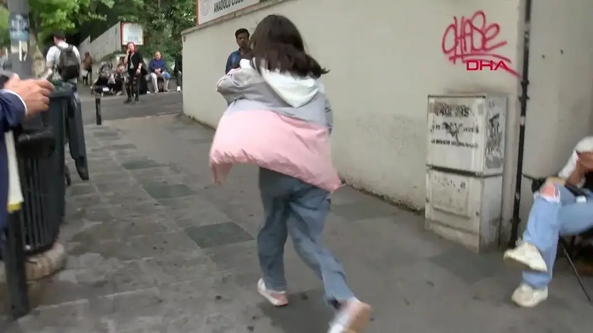 Sınava saniyeler kala yetişti: Yanlış okula gelen öğrenciyi veliler kurtardı