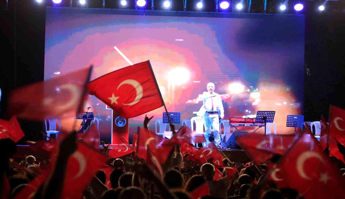 FETÖ'nün darbe girişiminin 10. yıl dönümü Antalya'da anıldı
