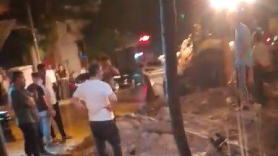 Avcılar’da çalışma sırasında ana su hattı patladı; 4 mahalle susuz kaldı