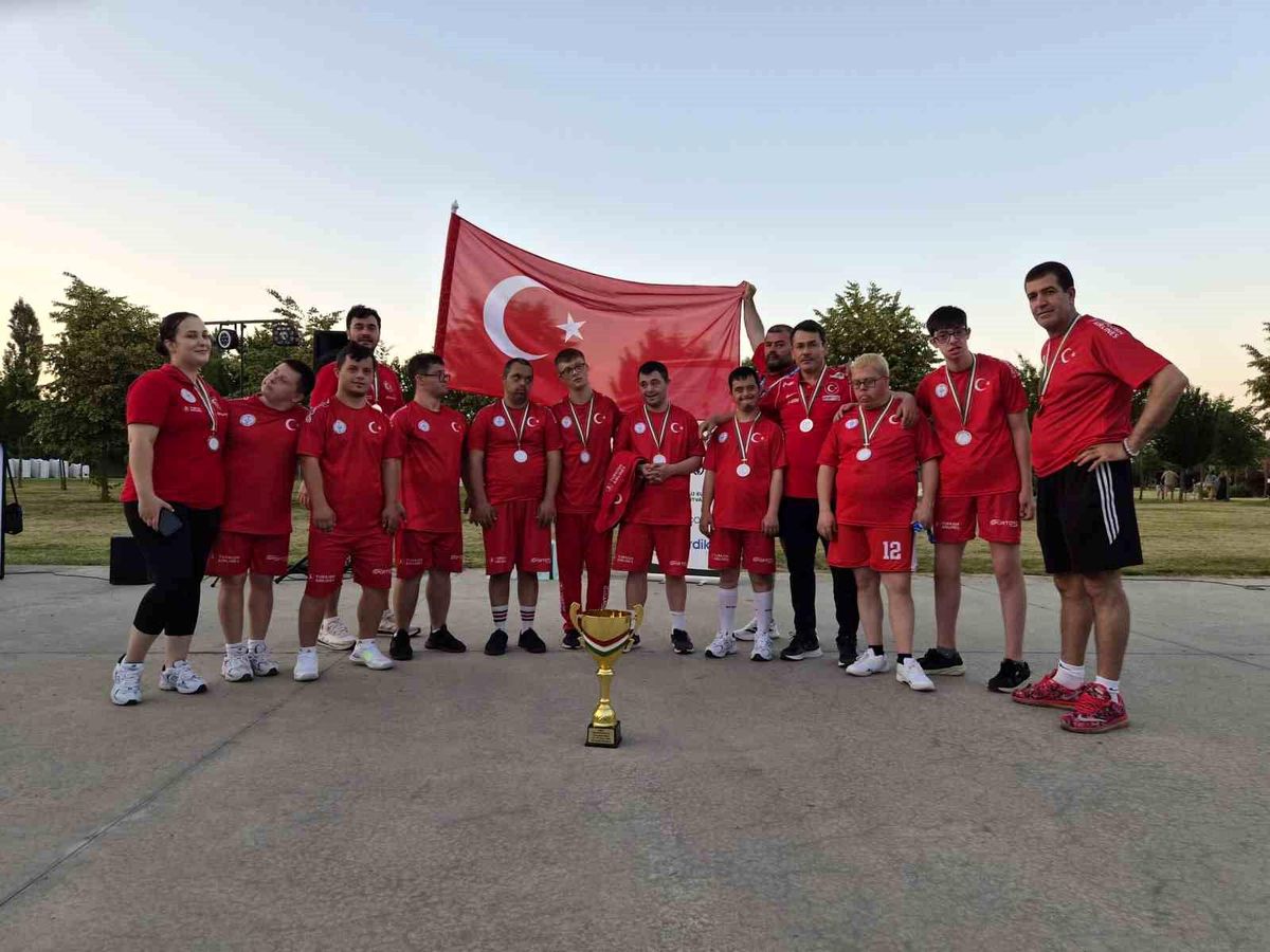 Down Sendromlu Basketbol Milli Takımı, dünya ikincisi oldu