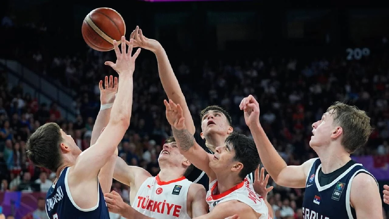 U17 Milliler final kapısından döndü: Sırbistan engelini aşamadı