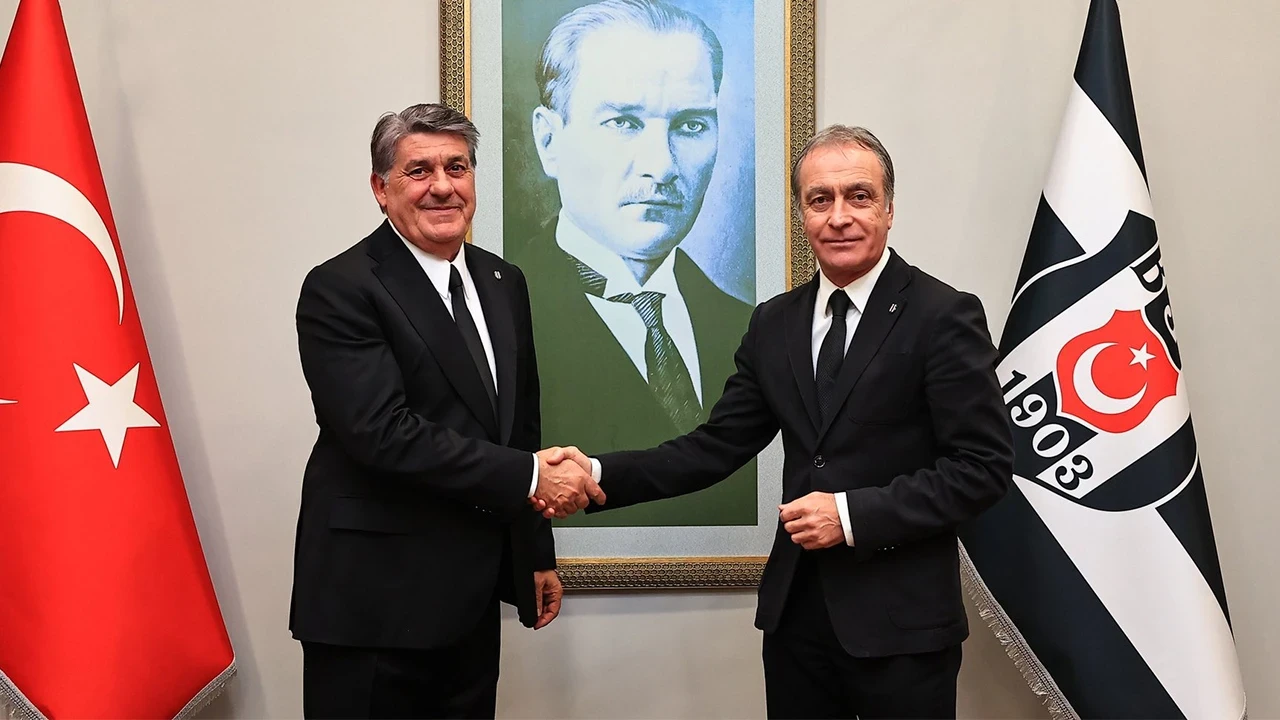 Beşiktaş'ta Italiano tamam, daha iyileri ile görüşmeler sürüyor
