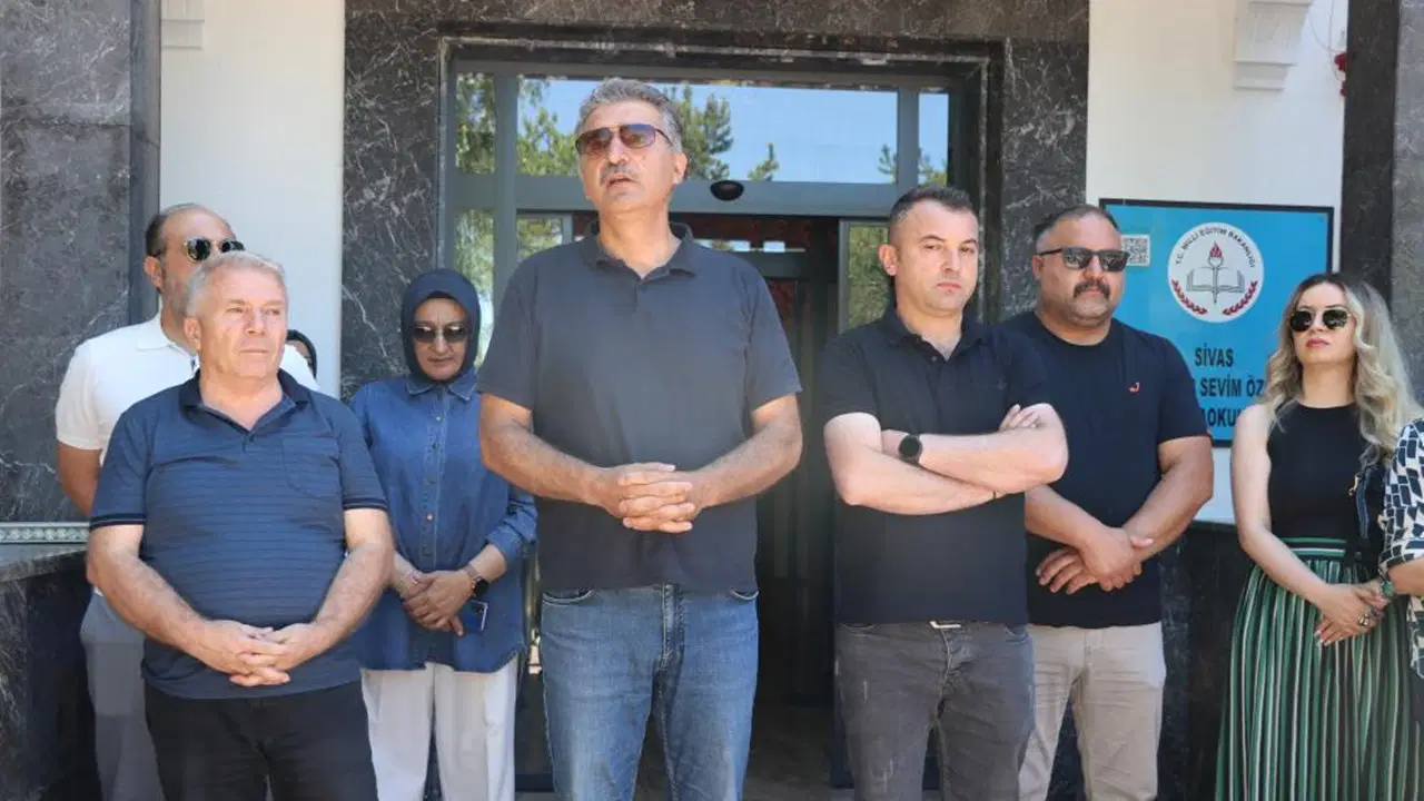 Sivas'ta özel okul konkordato ilan etti, veliler ayaklandı