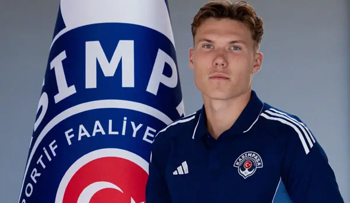 Kenan Kurtovic resmen Kasımpaşa'da! Genç golcüden 5 yıllık imza