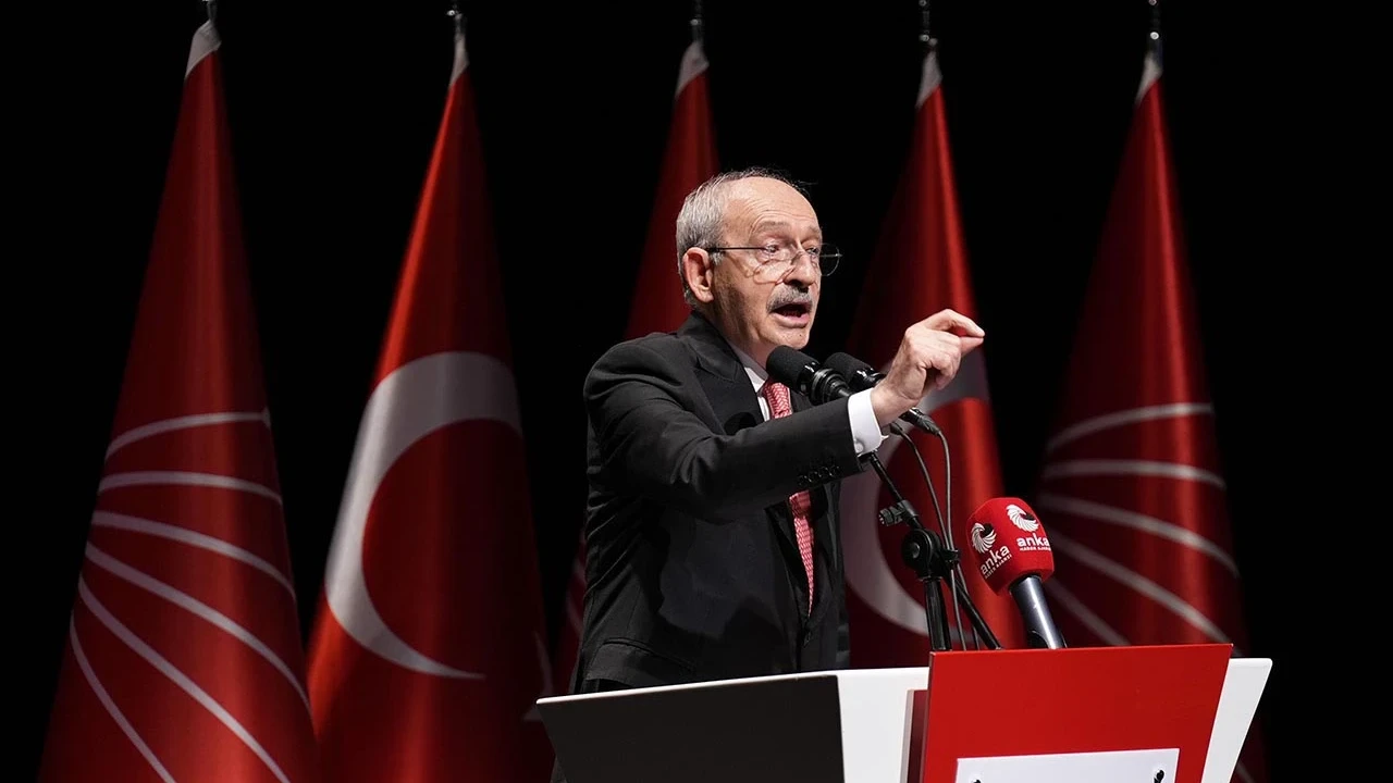 CHP'de ''arınma'' operasyonu: 9 milletvekili disipline sevk edildi