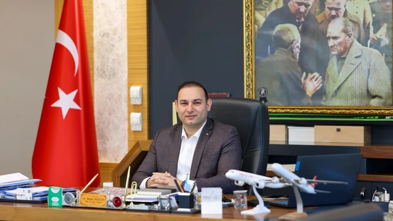 Sinan Burhan'dan bomba kulis: CHP'den istifa eden Hakan Bilecen’in yeni adresi belli oldu