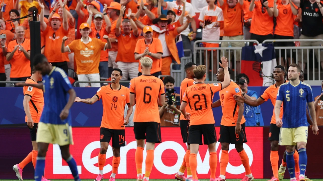 Hollanda, İsveç'e acımadı: 5 golle resital yaptı