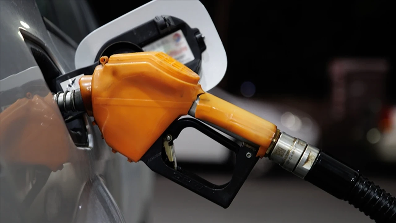 Akaryakıt fiyatlarında son durum! Benzin, motorin ve LPG'ye zam, indirim var mı? (5 Haziran 2026)