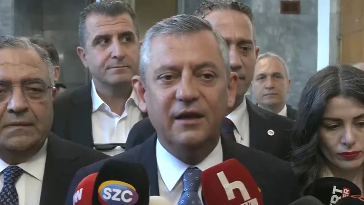 Yeni Parti'nin TBMM Başkanlık Divanı ve Grup Yönetim Kurulu üyeleri belirlendi! Özgür Özel'den açıklama