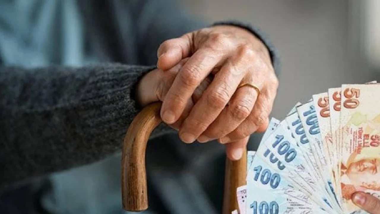 Memur ve emekli maaşları belli oldu! Kim ne kadar alacak?