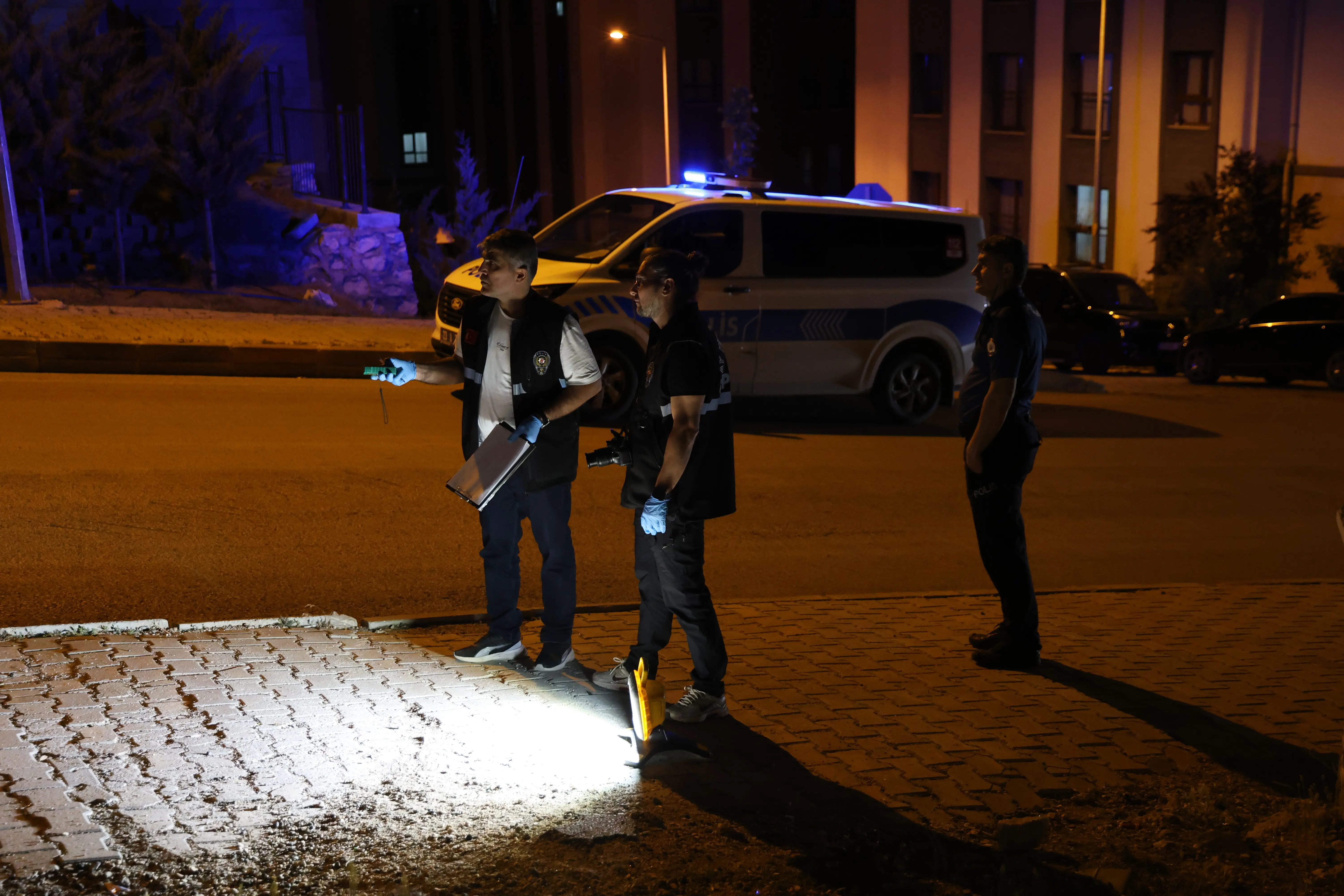 Elazığ'da silahlı ve bıçaklı kavga: 2 kişi yaralandı