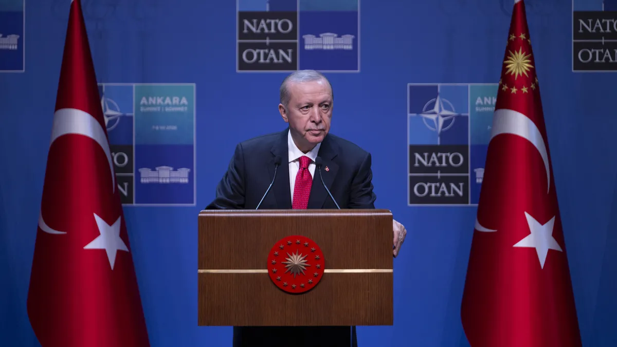 İsrail basınında Başkan Erdoğan paniği: Türkiye'yi süper güce dönüştürmeye başladı