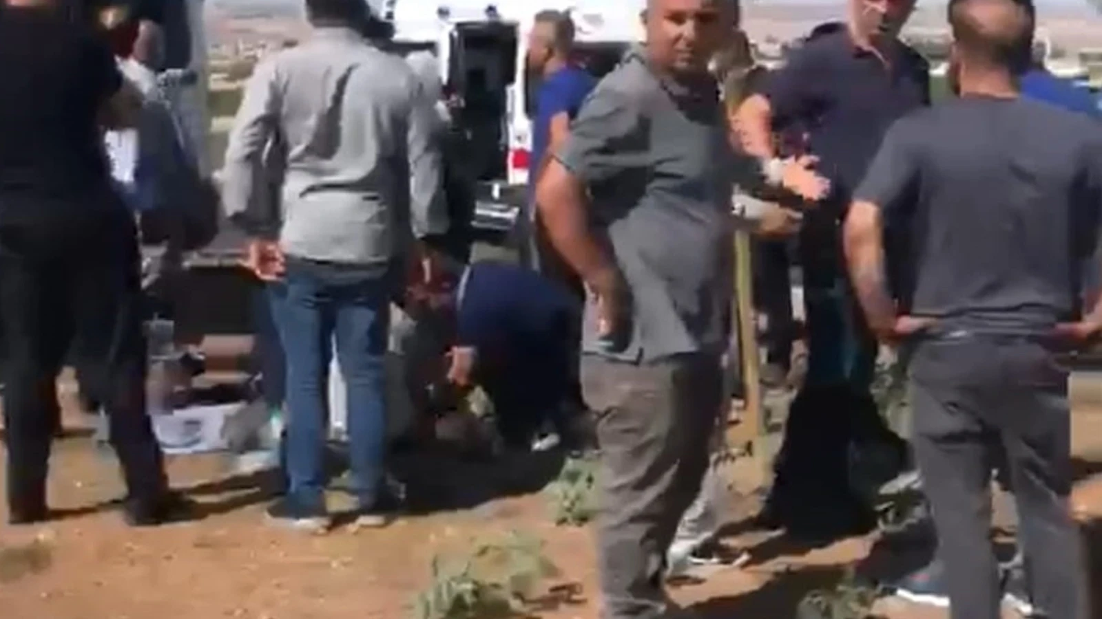 Batman çevre yolunda para nakil aracı ile minibüs çarpıştı: Çok sayıda yaralı var