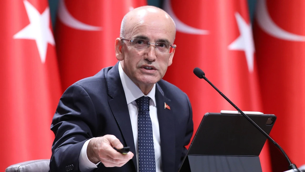 Bakan Şimşek: "Savaş nedeniyle enflasyonda en az 5 puanlık baskı var"