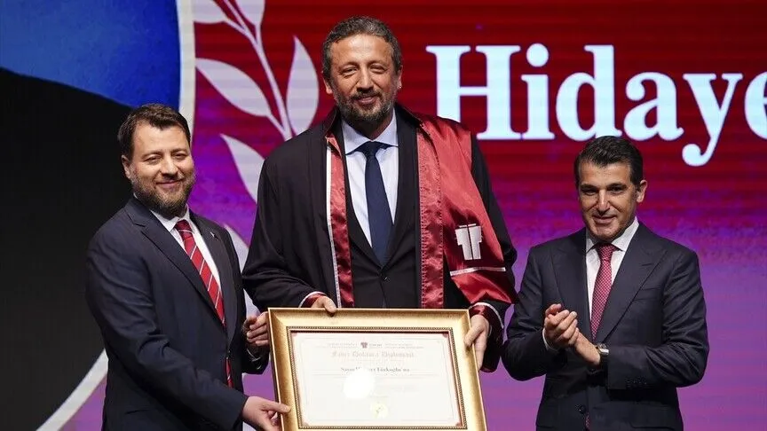 TBF Başkanı Hidayet Türkoğlu'na fahri doktora ünvanı verildi