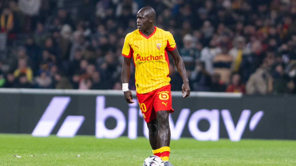 Lens, Malang Sarr ile yollarını ayırdı!