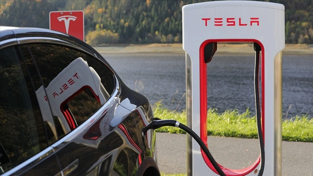 Tesla, Türkiye'de Supercharger fiyatlarına zam yaptı