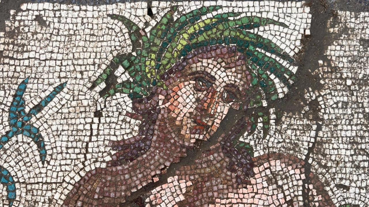 Aspendos'ta 3. yüzyıla ait "Genç Eurymedon" tasviri bulundu
