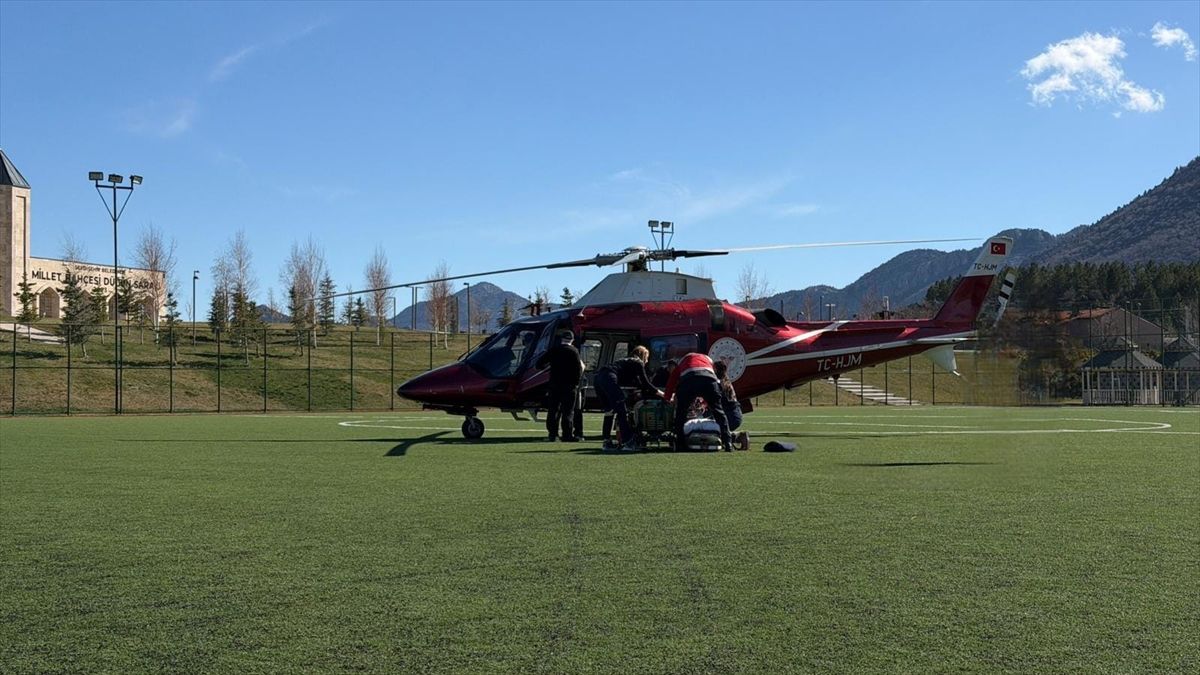 Konya'da hava ambulansı kalp krizi geçiren hasta için havalandı