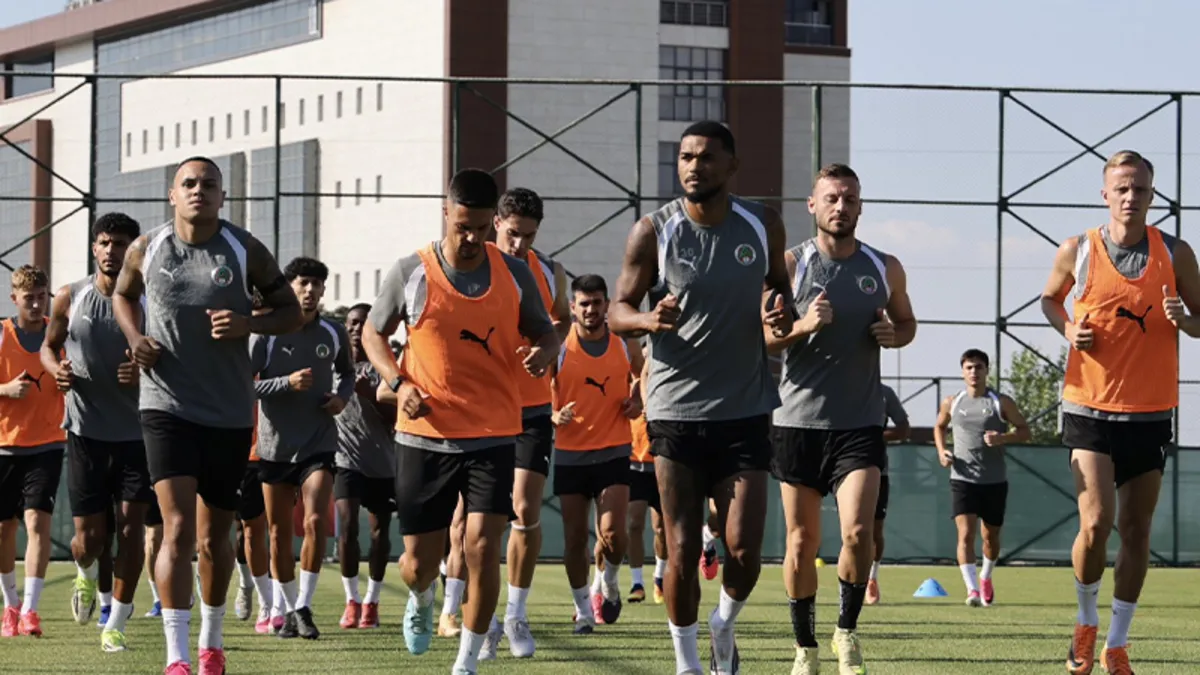 Alanyaspor, Burdur'da kampa girdi!