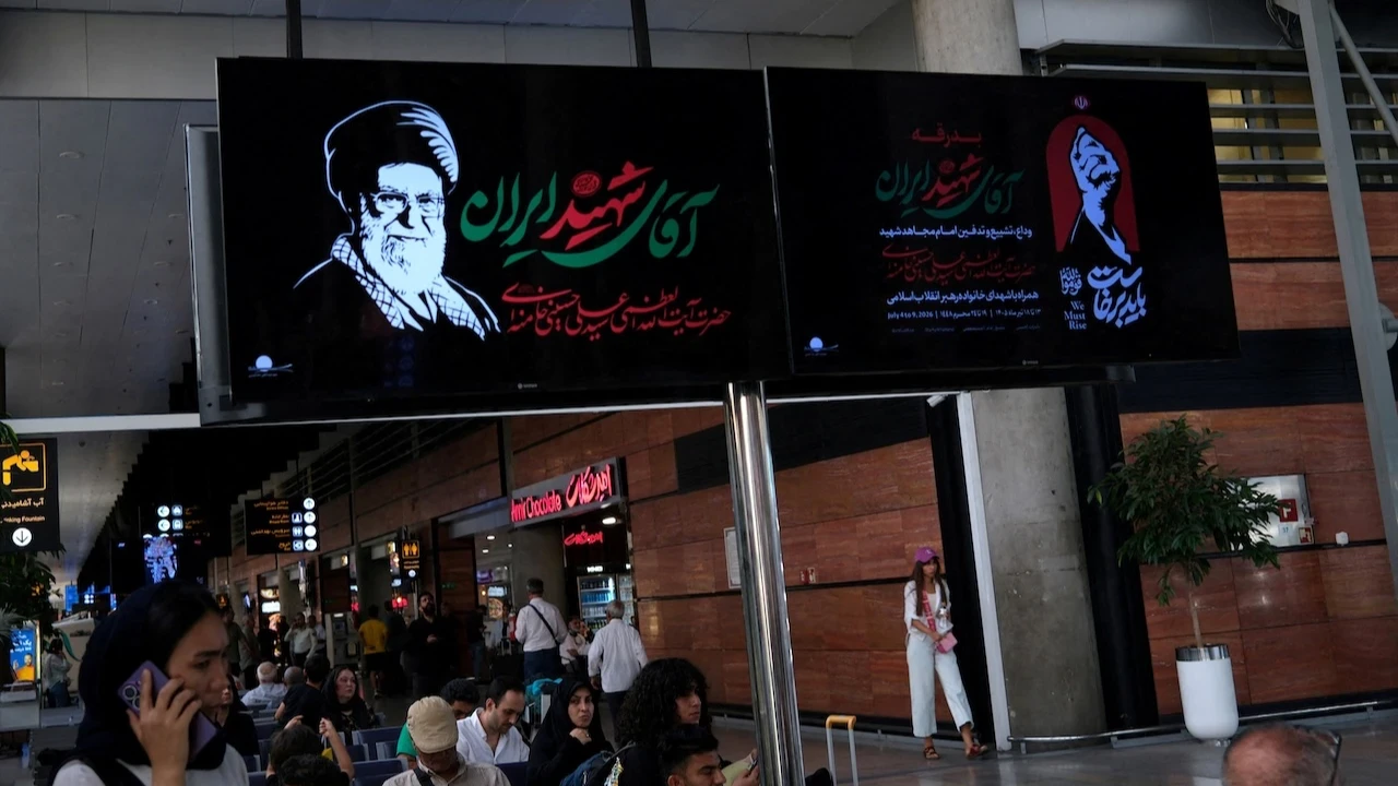 Hamaney'in cenaze töreni öncesinde sert uyarı