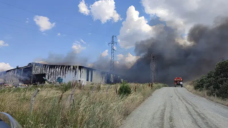 Edirne’de katı atık bertaraf tesisinde yangın