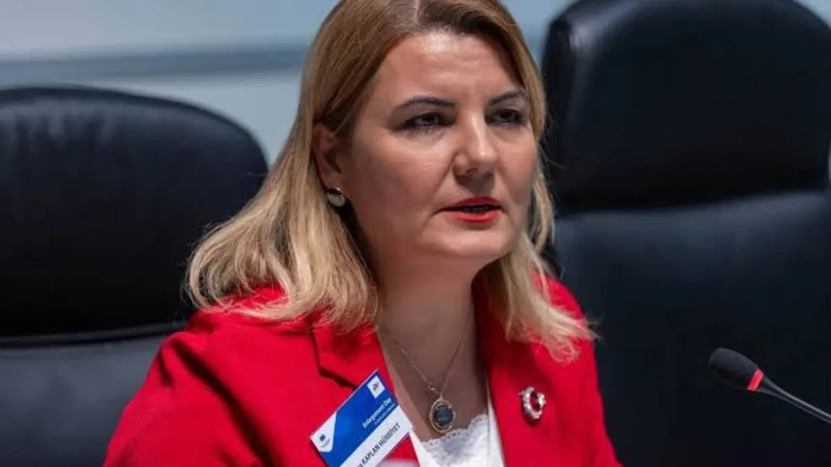 Son dakika: İzmit Belediyesi’ne operasyonda yeni gelişme… Adliyeye sevk edildiler