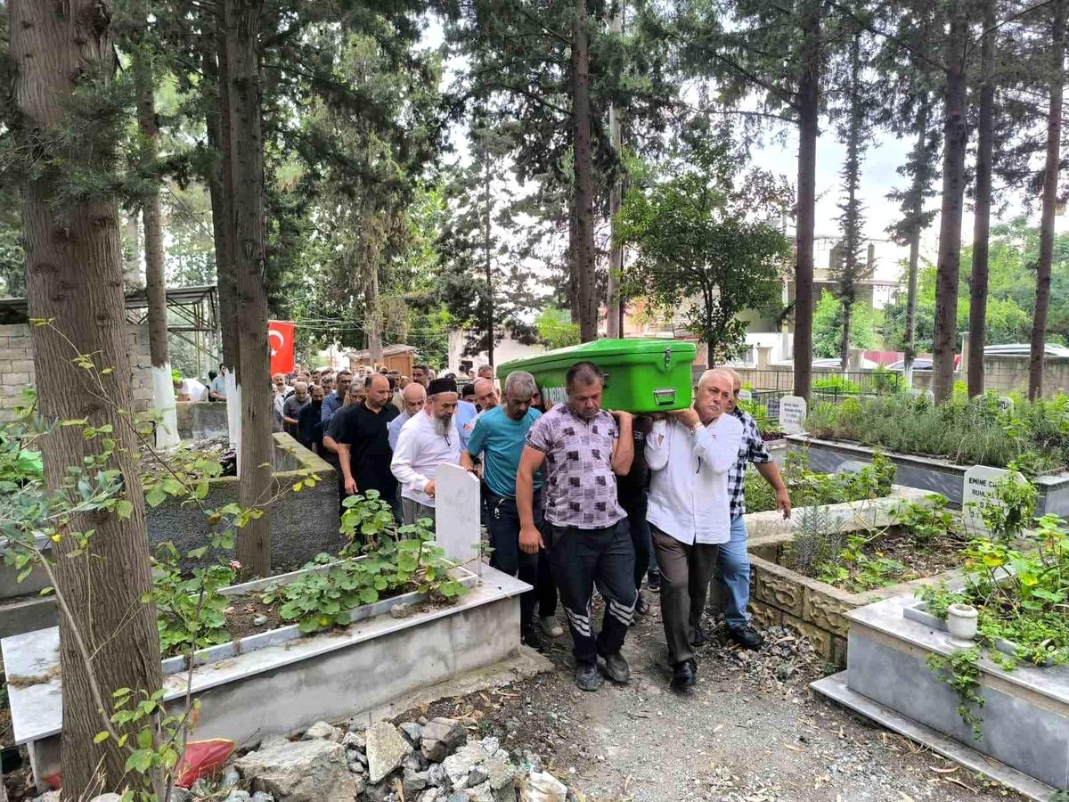 Üzerine benzin dökerek kendini yakan zihinsel engelli şahıs, 9 gün sonra yaşam mücadelesini kaybetti