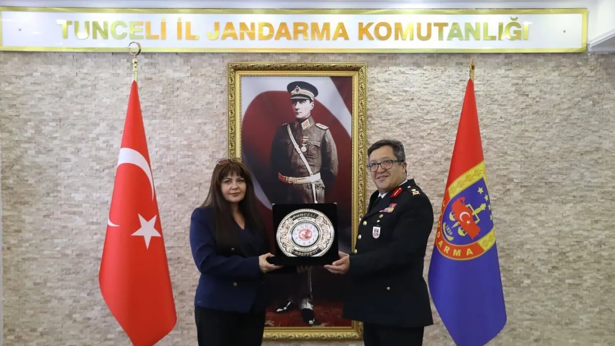 Gülistan cinayetini ortaya çıkaran başsavcıdan jandarmaya teşekkür ziyareti